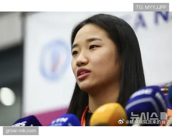 安洗莹训练完直接啃蛋白棒，这自律程度谁懂啊