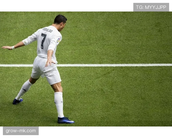 登贝莱训练迟到被罚，转头花30万买限量球鞋